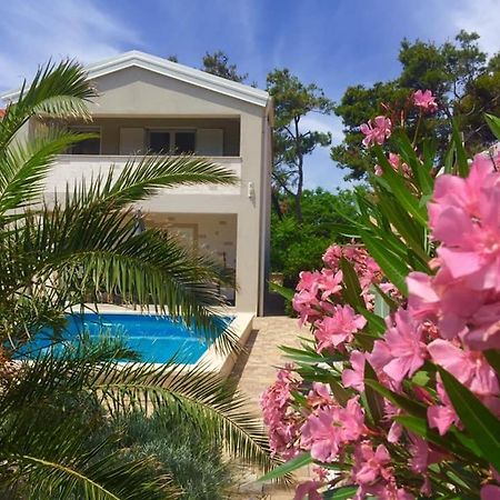 Villa Island Vir With Pool Exterior foto